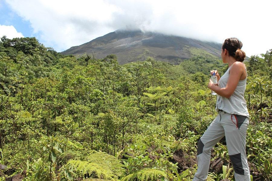 Esther en Costa Rica y Panamá