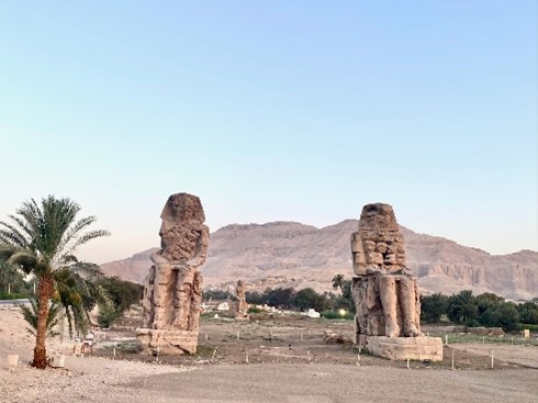 Clara y Leila en Egipto