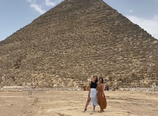 Clara y Leila en Egipto